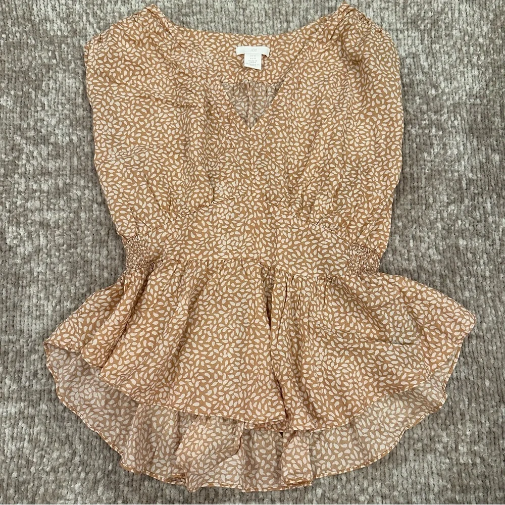 H&M V-neck Lyocell-blend Sleeveless Top - Picture 3 of 7